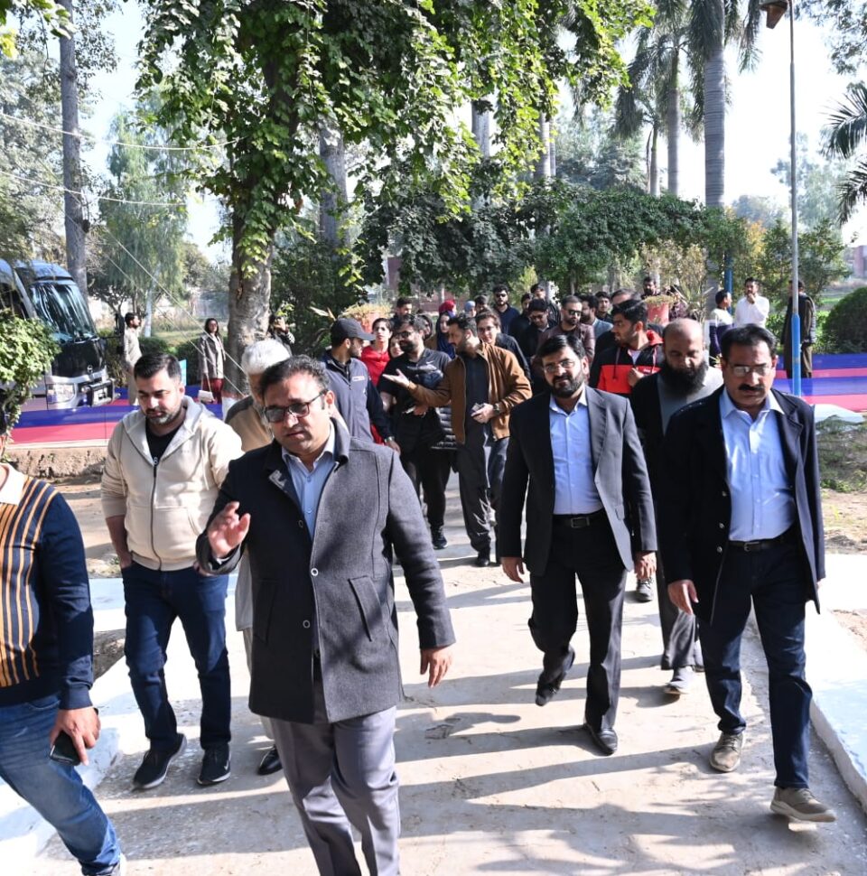 Delegation Visit Les Farm Khizrabad