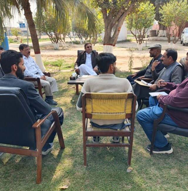 CEO PLDDB, Mr. Ali Arshad, held a productive meeting at LES Farm Khizerabad