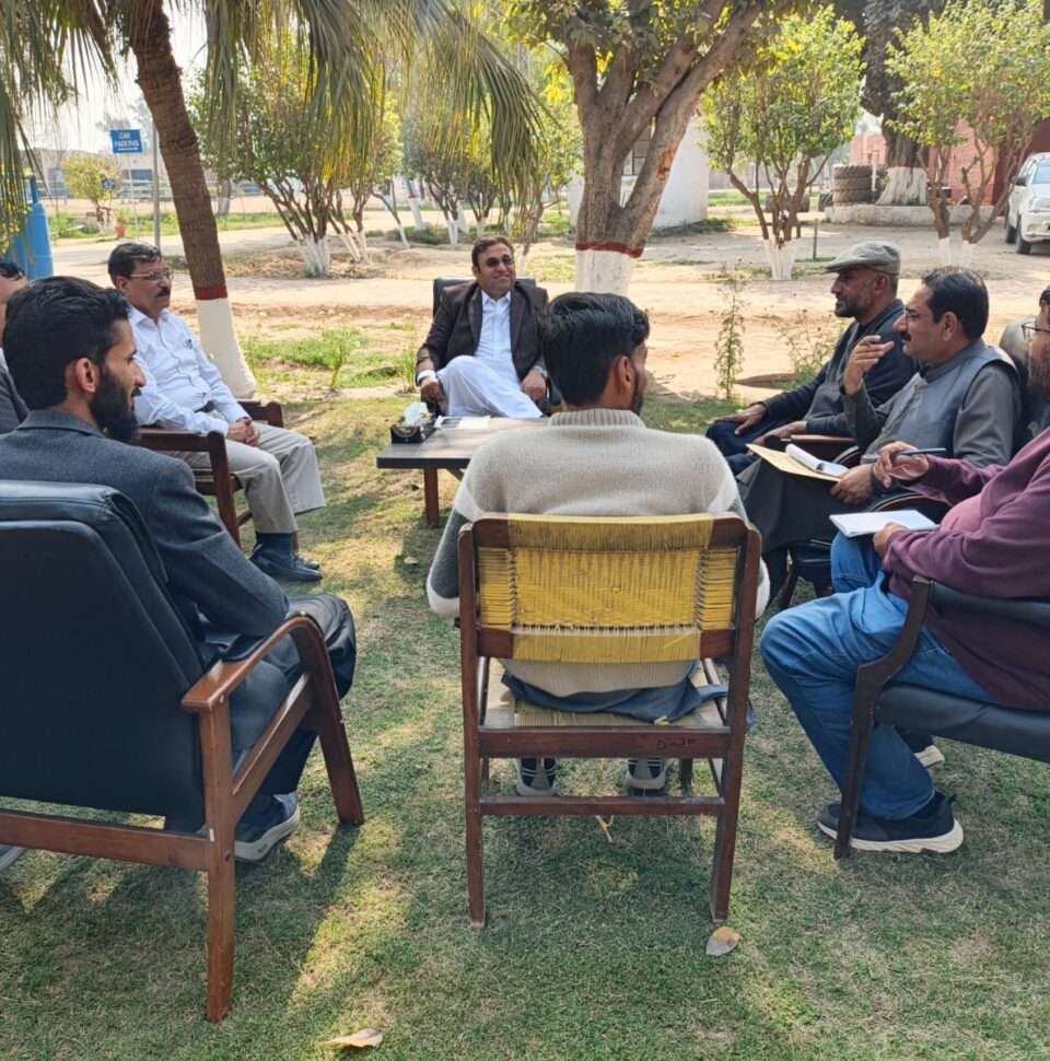 CEO PLDDB, Mr. Ali Arshad, held a productive meeting at LES Farm Khizerabad